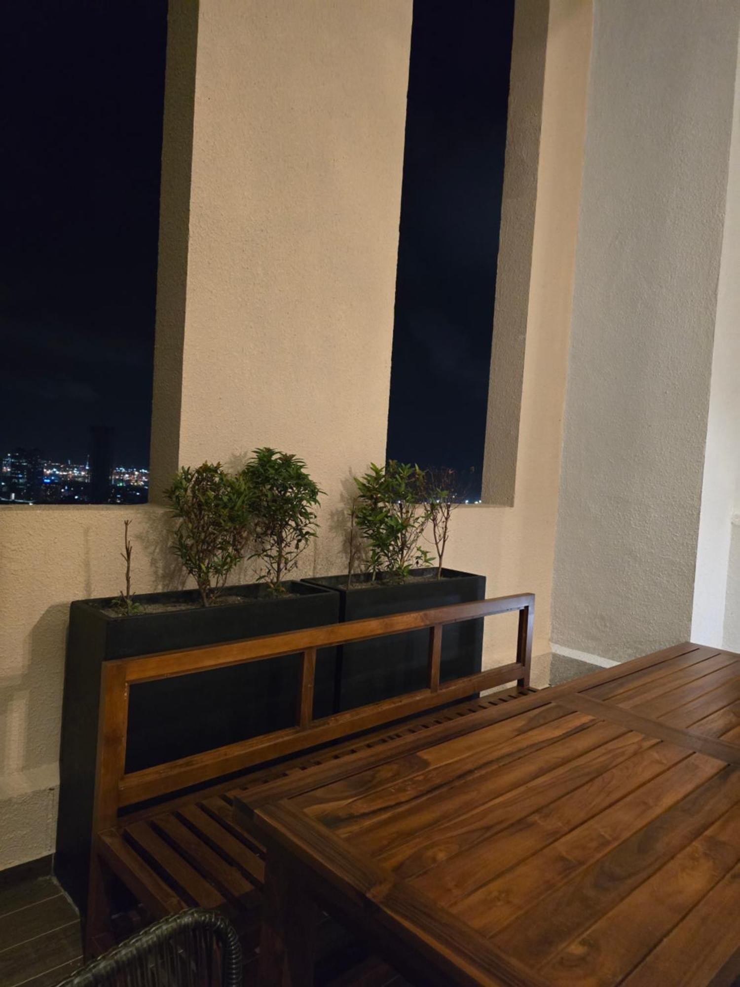 Апартаменты 41st Floor Trizen Smart Luxury With Sea View And Portcity View Коломбо