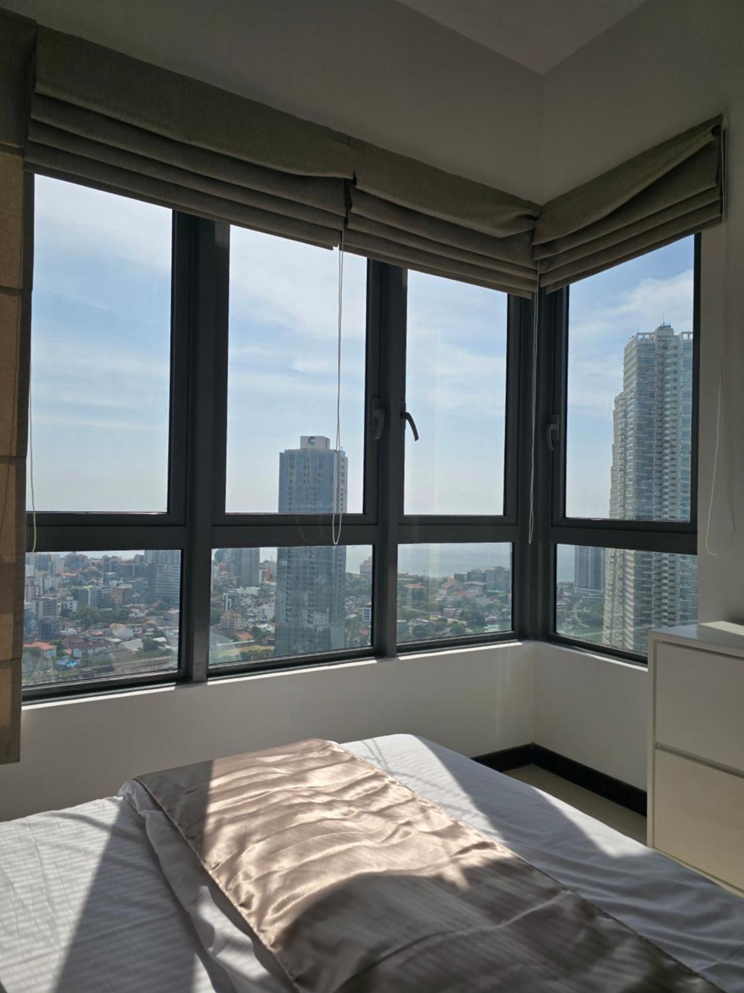 Апартаменты 41st Floor Trizen Smart Luxury With Sea View And Portcity View Коломбо